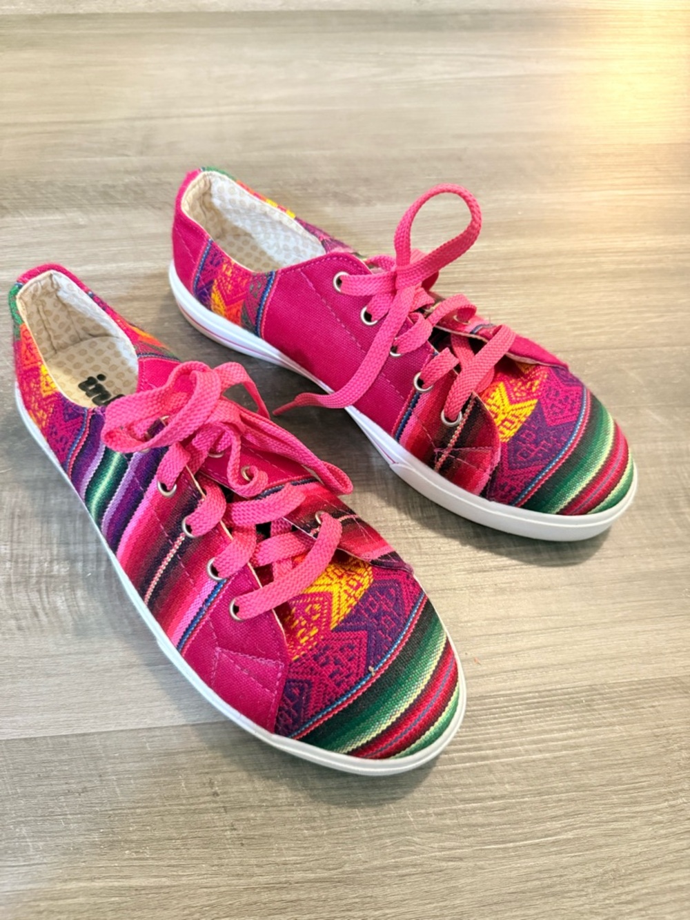 inkkas Pink Multicolor Woven Lace-Up Sneakers